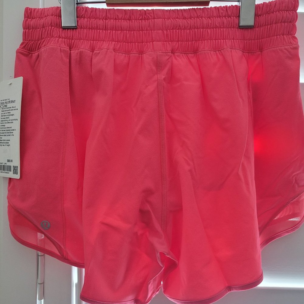 Brand New Lululemon Hotty Hot High-Rise Lined Short 4" NWT Lip Gloss
